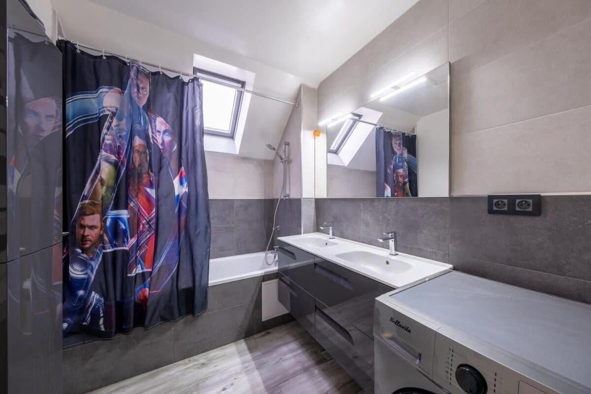 Disney Avengers Home Magny-le-Hongre Dış mekan fotoğraf